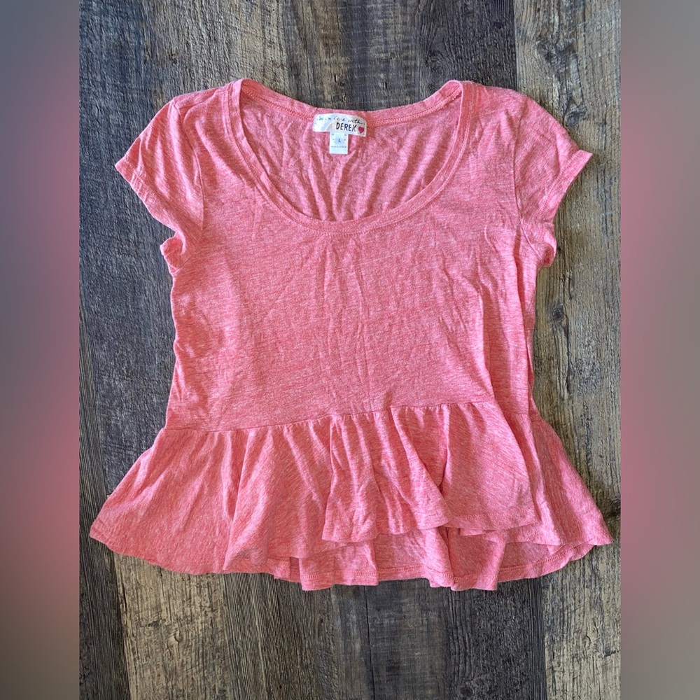 Derek Heart Heathered Coral Scoop Neck Tee